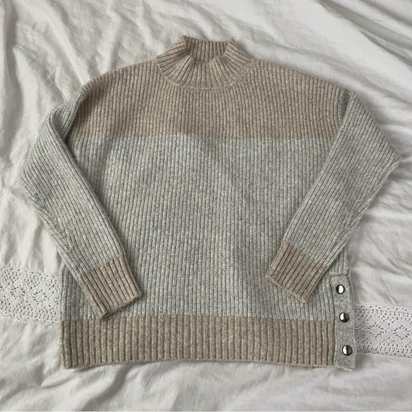 Bailey/44 SMALL Fuzzy Cozy Mockneck Sweater color block cream brown - Picture 1 of 7